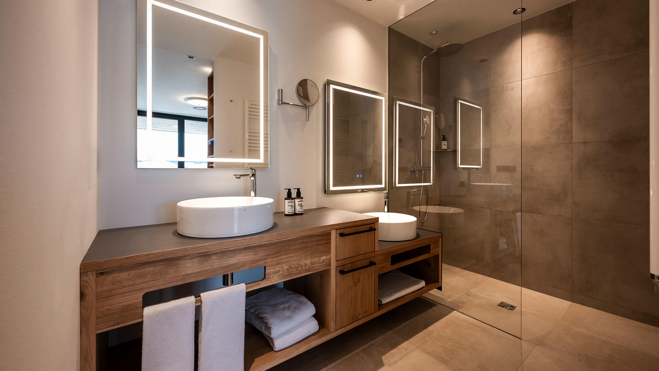 Lodge Wellness - Bathroom